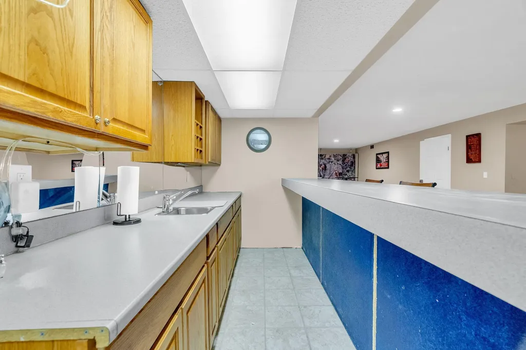 1198 Ridgeview Circle Unknown City MI 48362