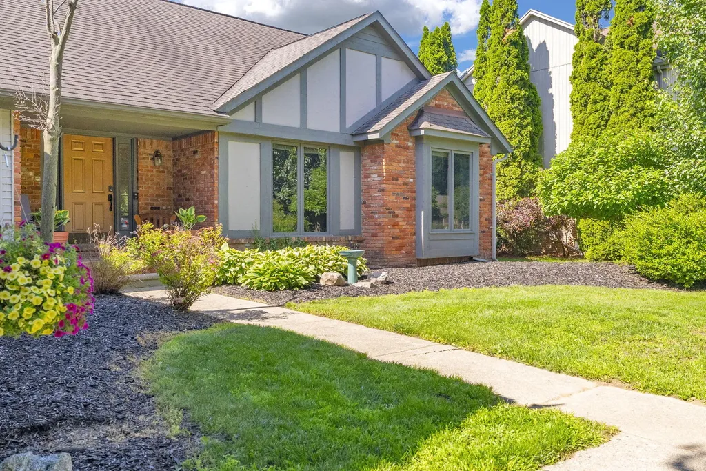 1198 Ridgeview Circle Unknown City MI 48362