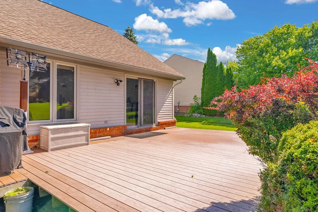 1198 Ridgeview Circle Unknown City MI 48362