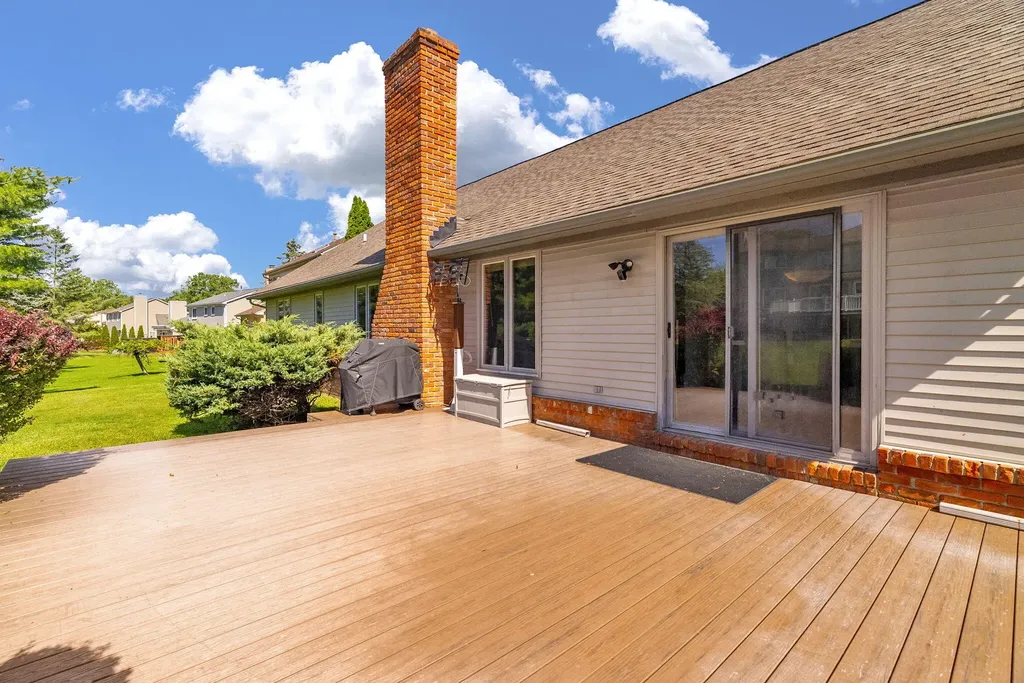 1198 Ridgeview Circle Unknown City MI 48362