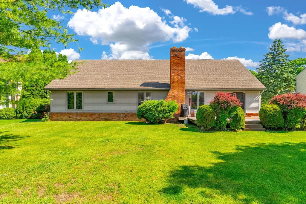 1198 Ridgeview Circle Unknown City MI 48362