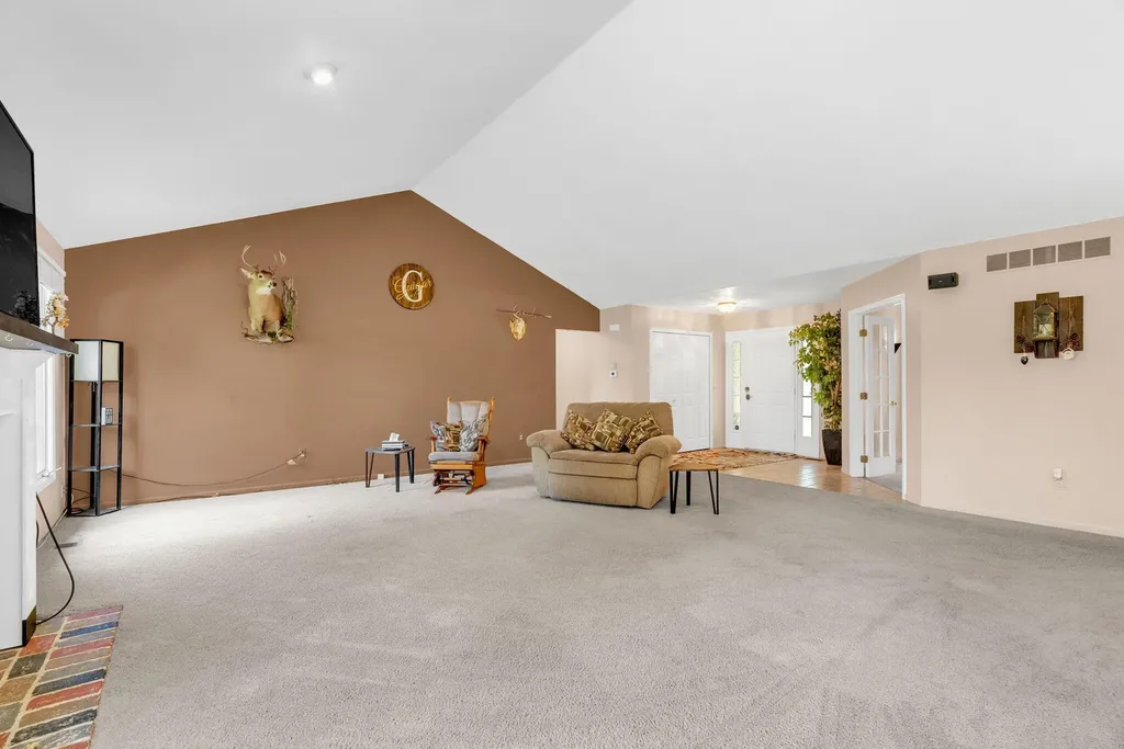 1198 Ridgeview Circle Unknown City MI 48362
