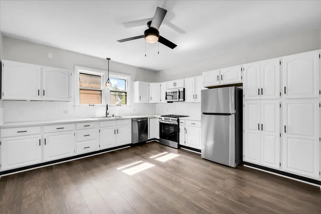 45 W Woodward Avenue Ecorse City MI 48229