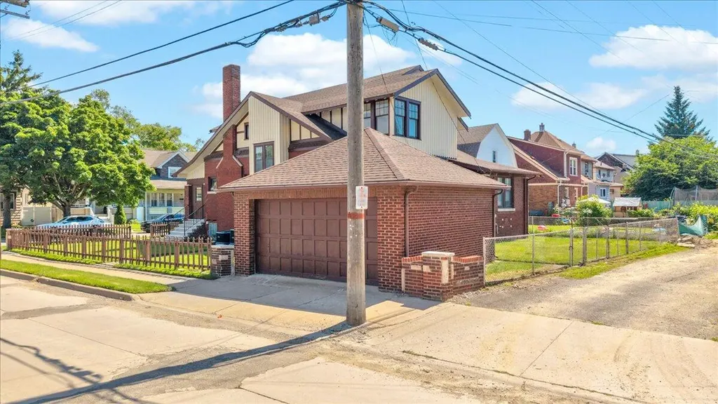 45 W Woodward Avenue Ecorse City MI 48229
