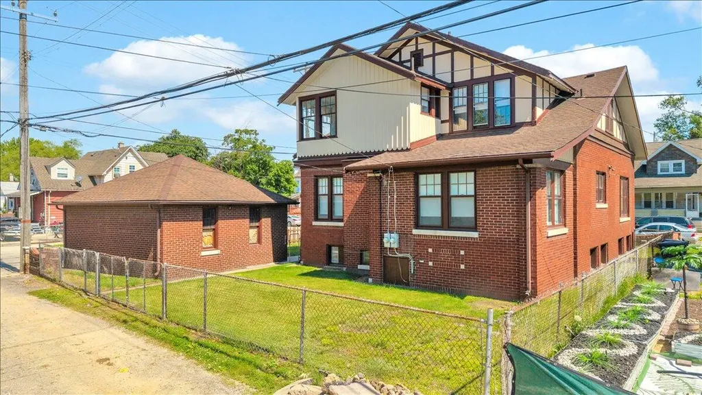 45 W Woodward Avenue Ecorse City MI 48229