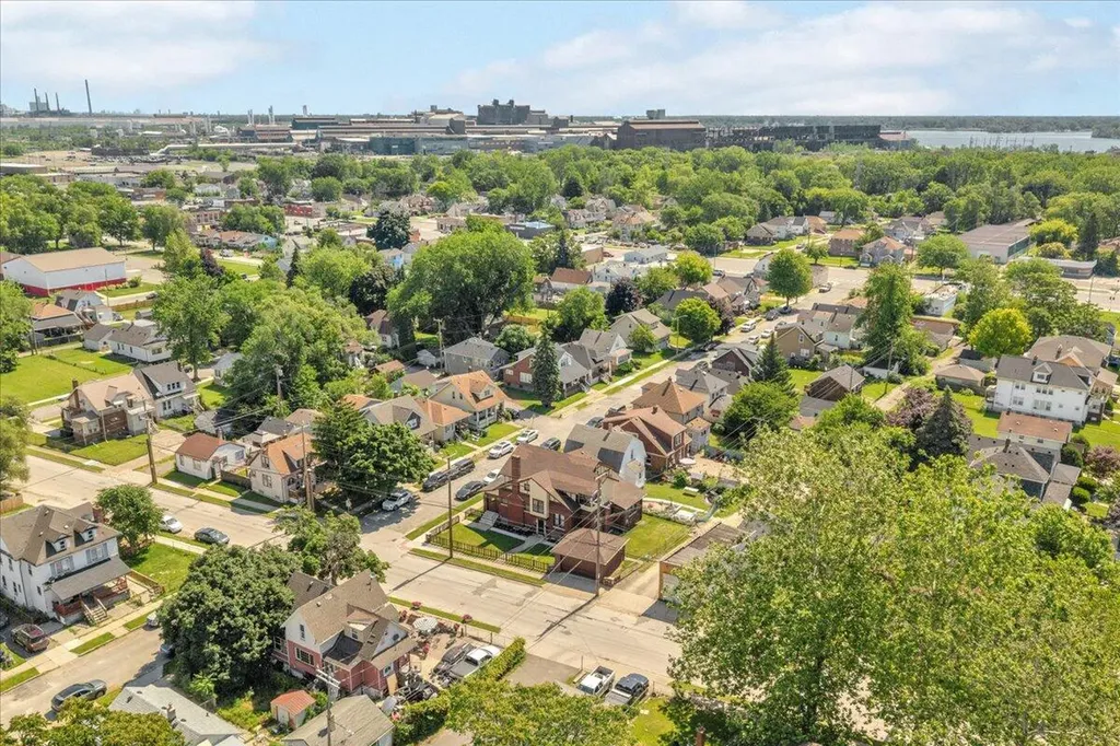 45 W Woodward Avenue Ecorse City MI 48229