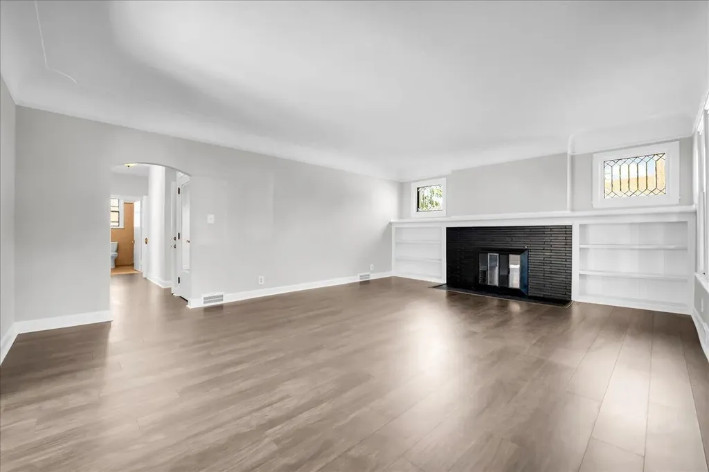 45 W Woodward Avenue Ecorse City MI 48229
