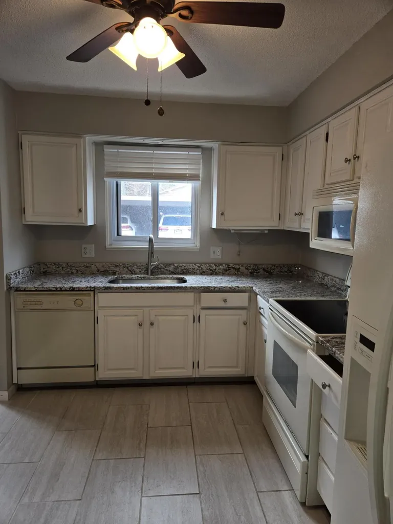 1512 Normandy Court Royal Oak City MI 48073
