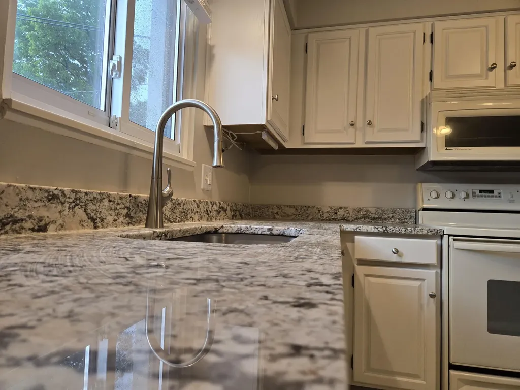 1512 Normandy Court Royal Oak City MI 48073