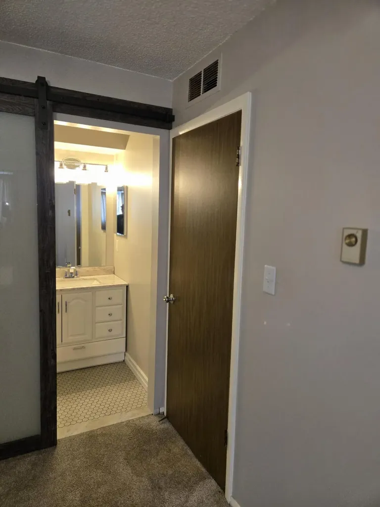 1512 Normandy Court Royal Oak City MI 48073
