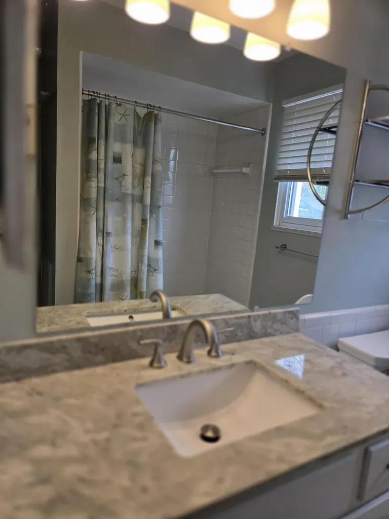 1512 Normandy Court Royal Oak City MI 48073