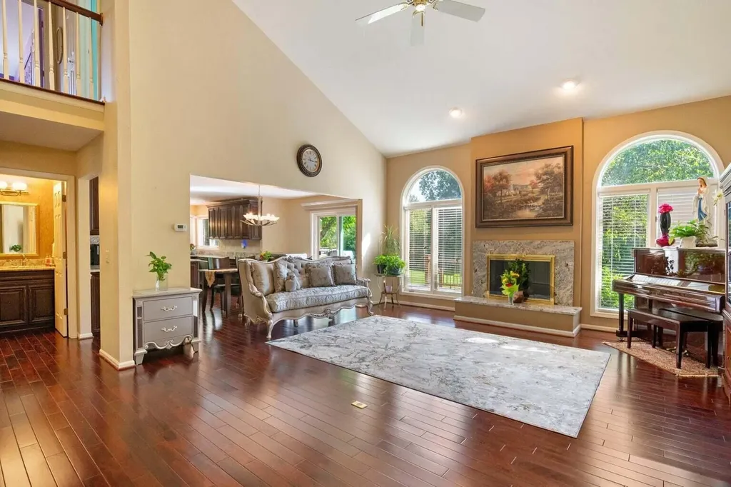 6568 Crabapple Drive Troy City MI 48098