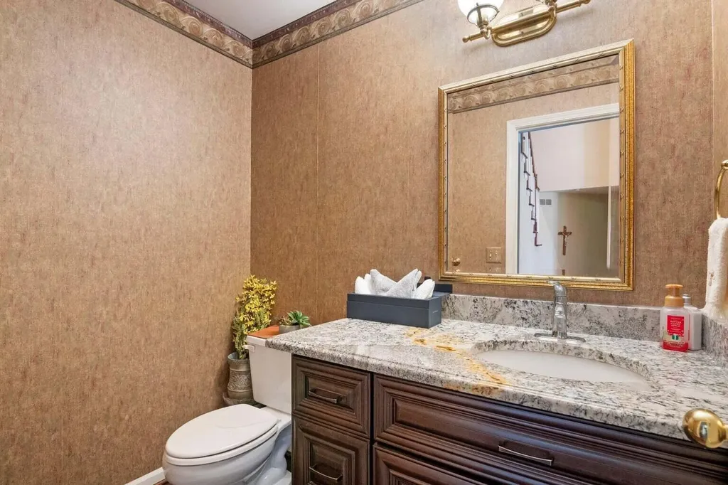 6568 Crabapple Drive Troy City MI 48098