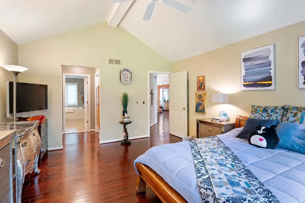 6568 Crabapple Drive Troy City MI 48098