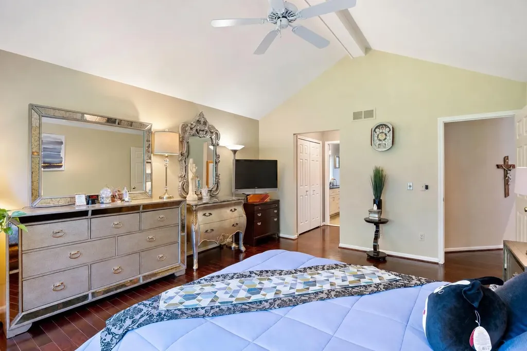 6568 Crabapple Drive Troy City MI 48098