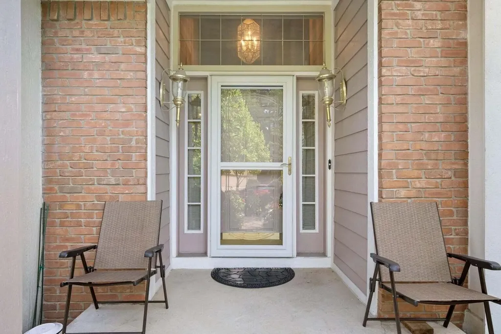 6568 Crabapple Drive Troy City MI 48098