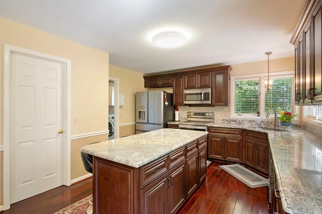 6568 Crabapple Drive Troy City MI 48098