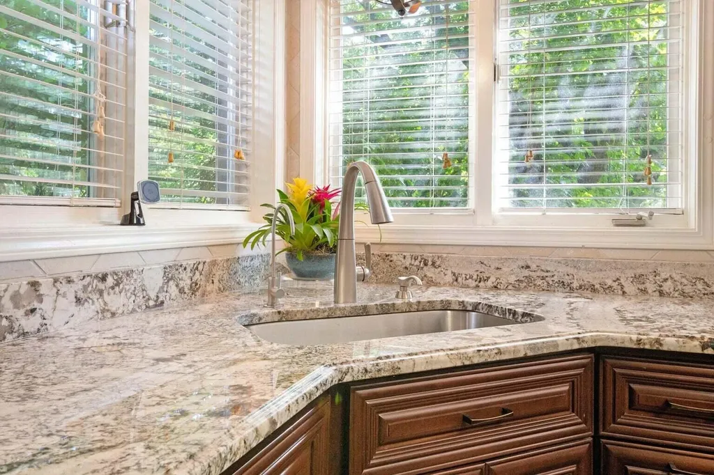 6568 Crabapple Drive Troy City MI 48098