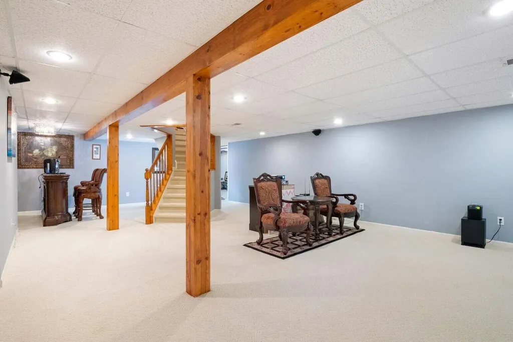 6568 Crabapple Drive Troy City MI 48098