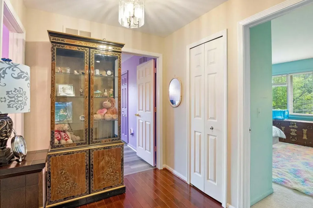 6568 Crabapple Drive Troy City MI 48098