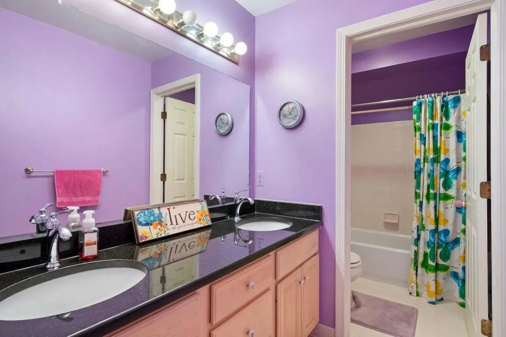 6568 Crabapple Drive Troy City MI 48098