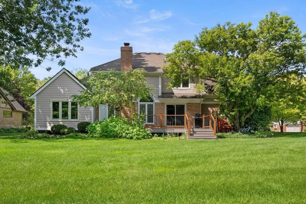 6568 Crabapple Drive Troy City MI 48098