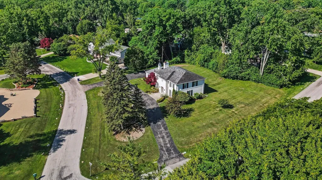 5054 Kings Gate Way Bloomfield Hills City MI 48302