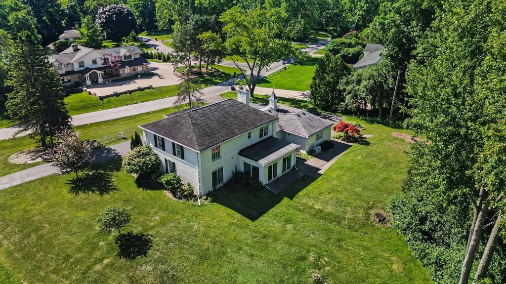 5054 Kings Gate Way Bloomfield Hills City MI 48302