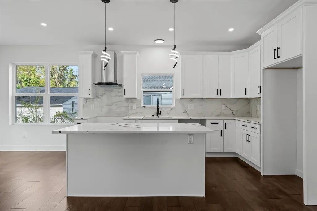 35635 Joy Road Westland City MI 48185
