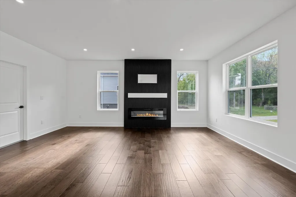 35635 Joy Road Westland City MI 48185