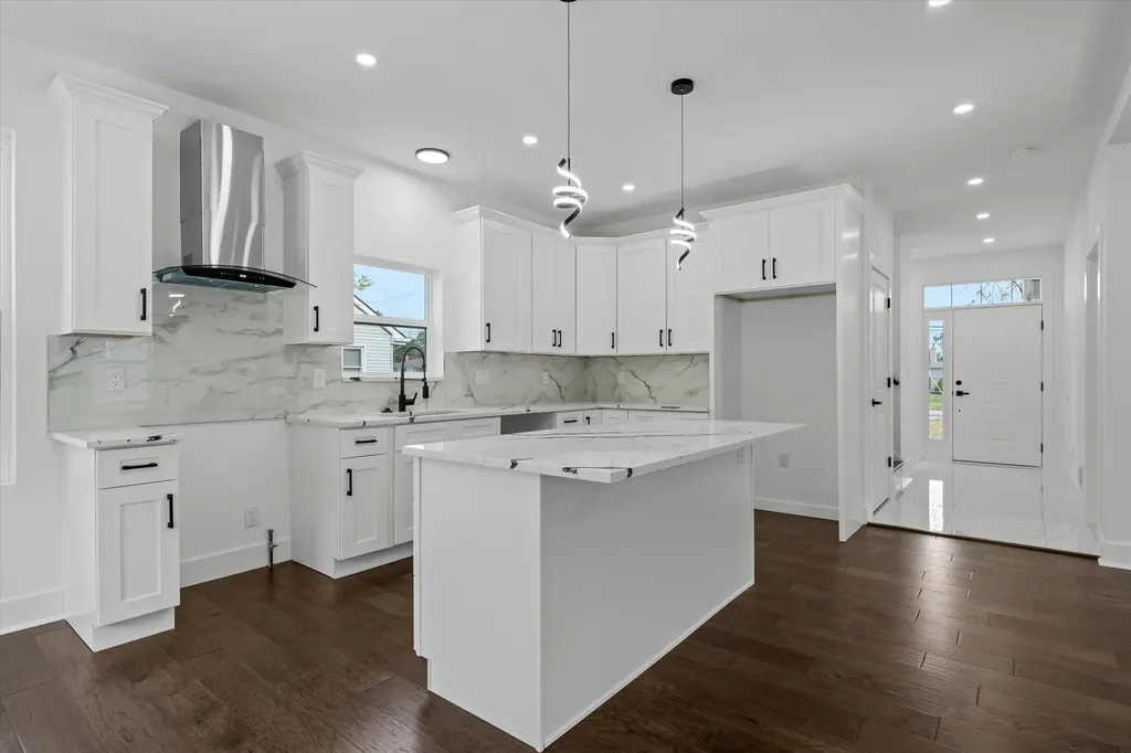 35635 Joy Road Westland City MI 48185