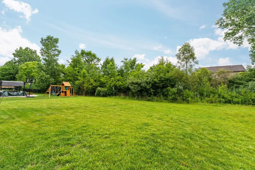 16901 Aberdeen Drive Romulus City MI 48174