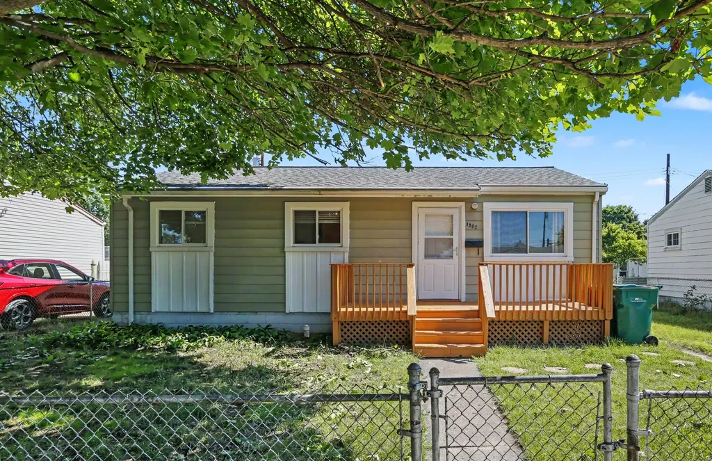 1302 Commonwealth Avenue Ypsilanti Charter Township MI 48198