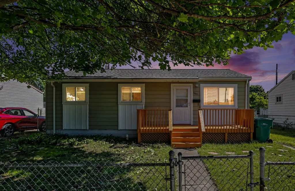 1302 Commonwealth Avenue Ypsilanti Charter Township MI 48198