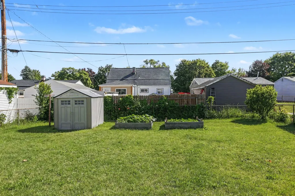 1302 Commonwealth Avenue Ypsilanti Charter Township MI 48198