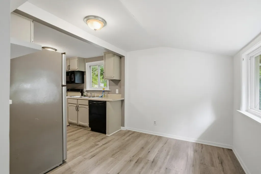 9535 Listeria Street Commerce Charter Township MI 48382