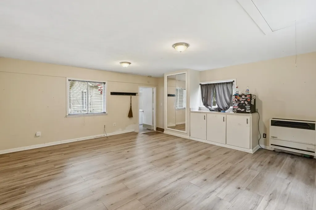 9535 Listeria Street Commerce Charter Township MI 48382