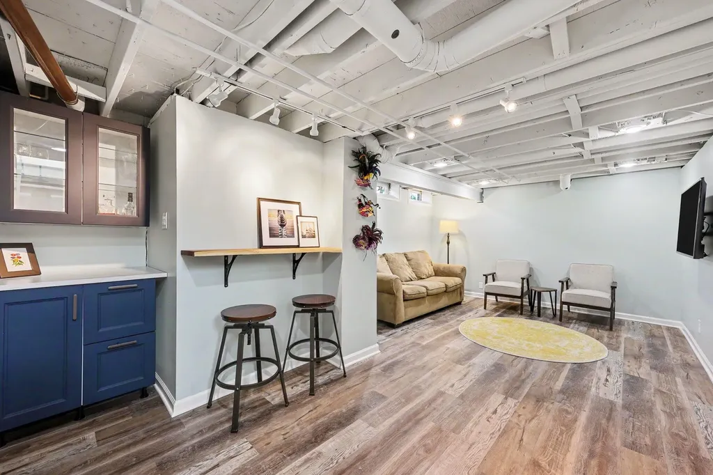 2816 Page Avenue Ann Arbor City MI 48104