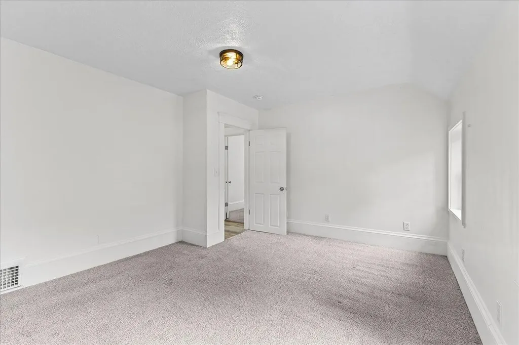 204 Orange Street Jackson City MI 49202