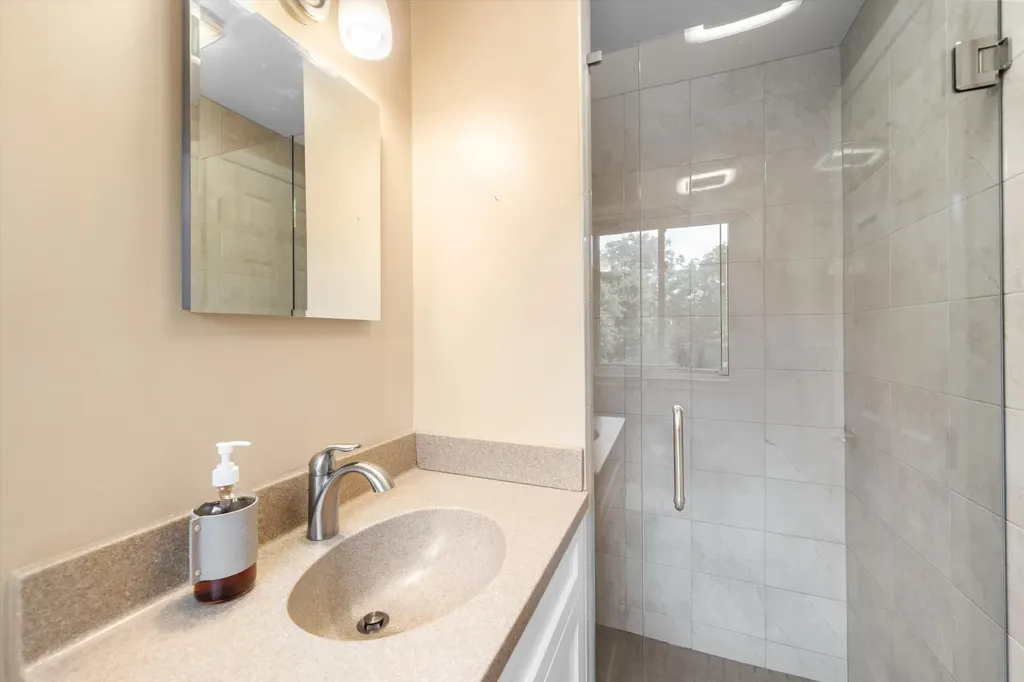 2457 Traver Boulevard Ann Arbor City MI 48105