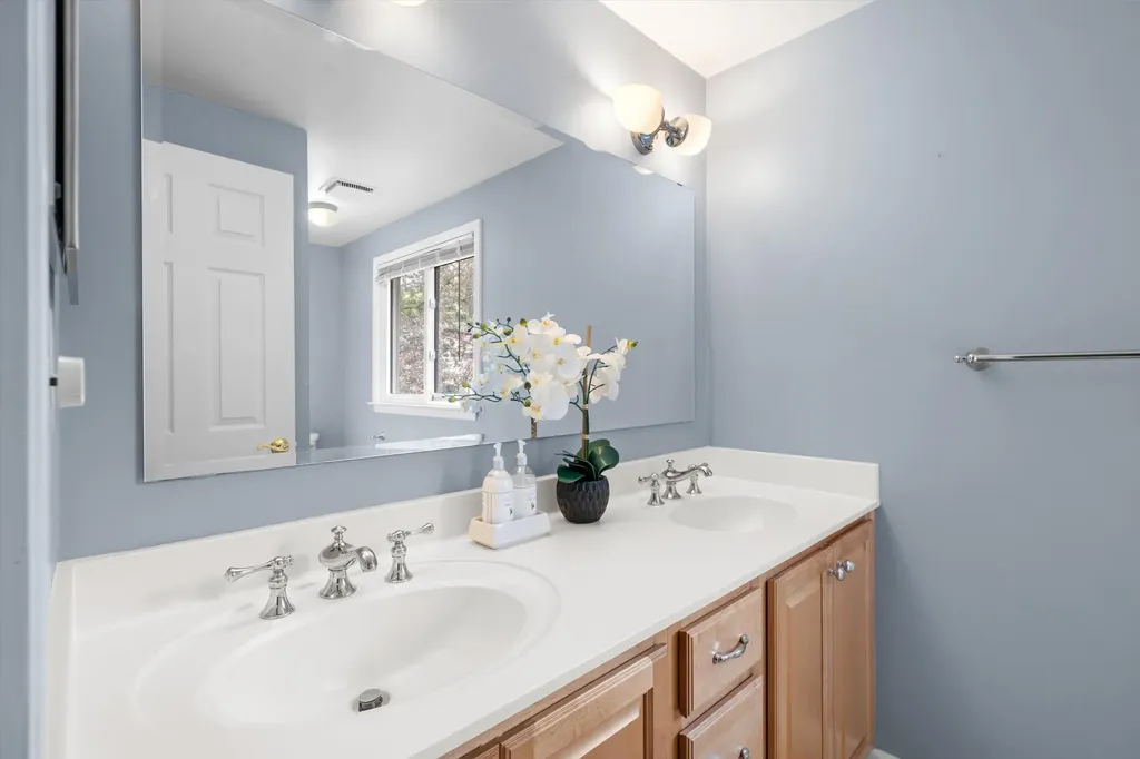 2457 Traver Boulevard Ann Arbor City MI 48105