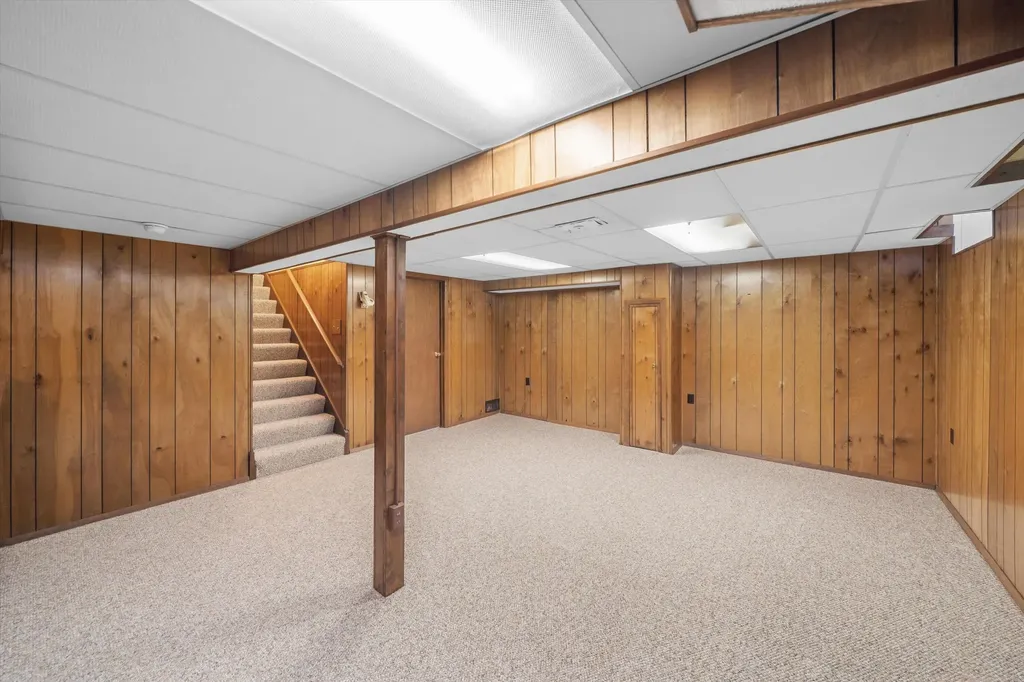 2457 Traver Boulevard Ann Arbor City MI 48105
