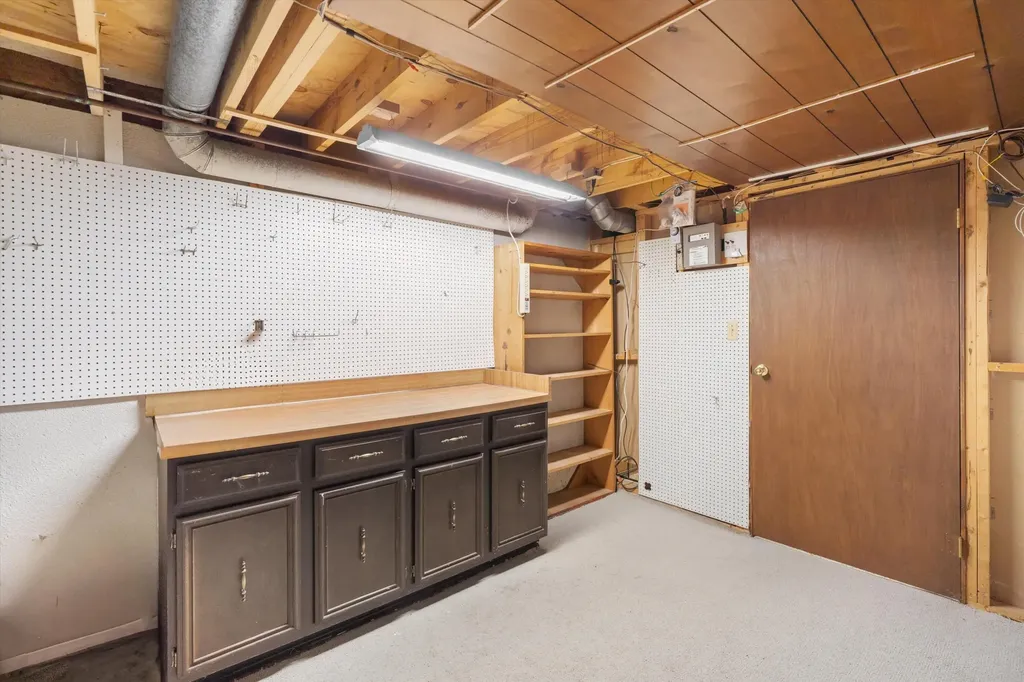 2457 Traver Boulevard Ann Arbor City MI 48105