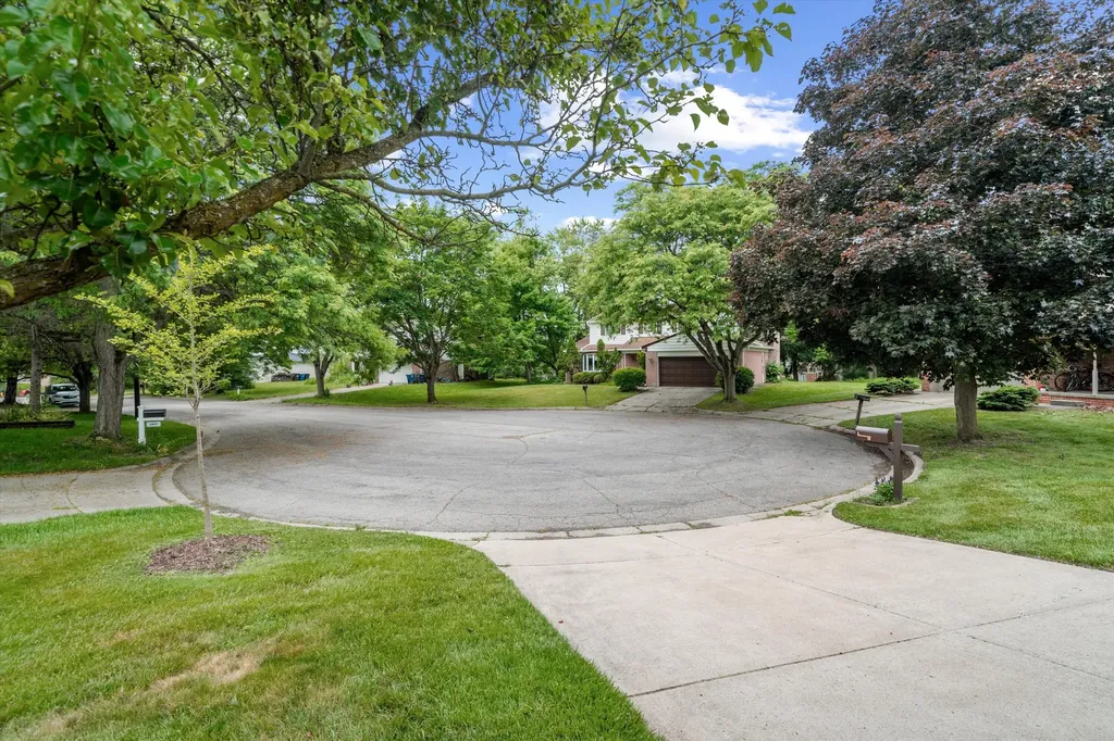 2457 Traver Boulevard Ann Arbor City MI 48105