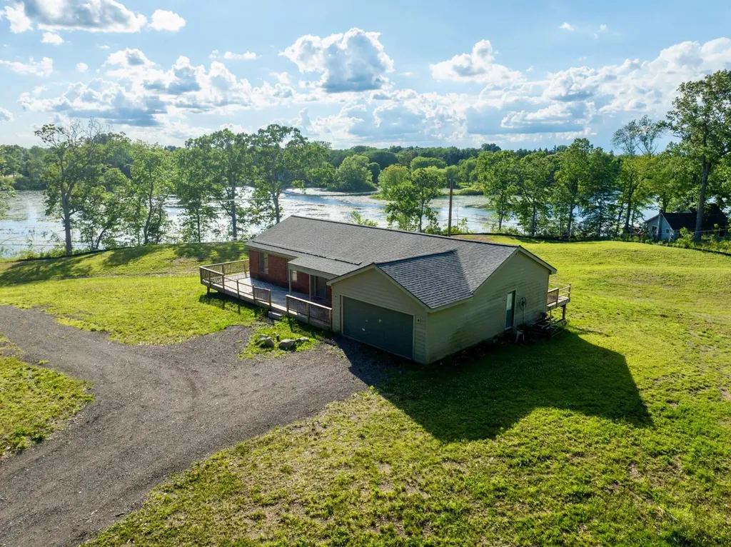 5245 Grass Lake Road White Lake Charter Township MI 48383