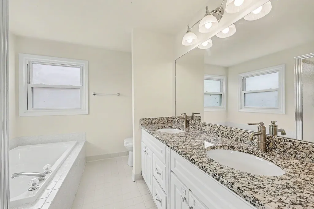 3705 Fieldcrest Lane Pittsfield Charter Township MI 48197
