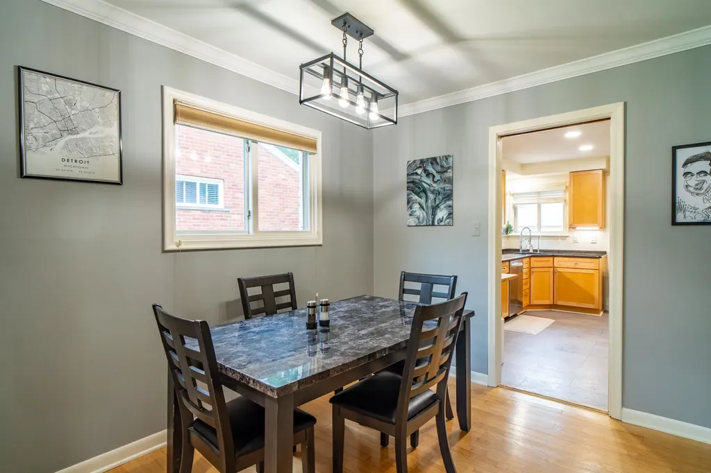 24024 Colchester Drive Farmington Hills City MI 48336