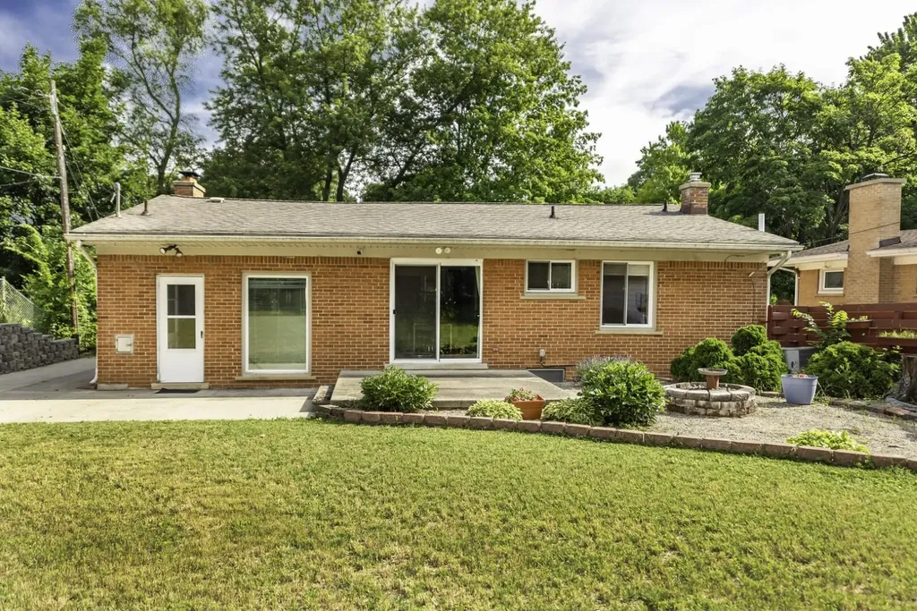 1455 Roosevelt Street Ypsilanti City MI 48197