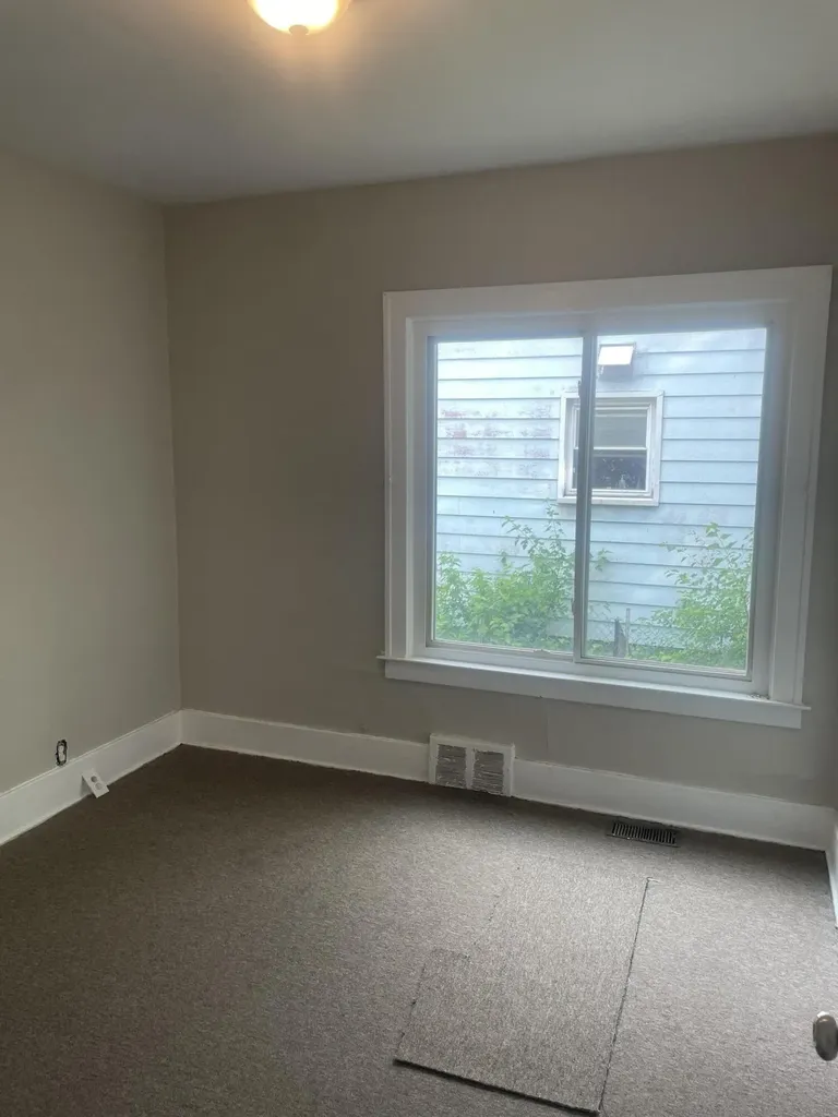 6469 Westpoint Street Taylor City MI 48180