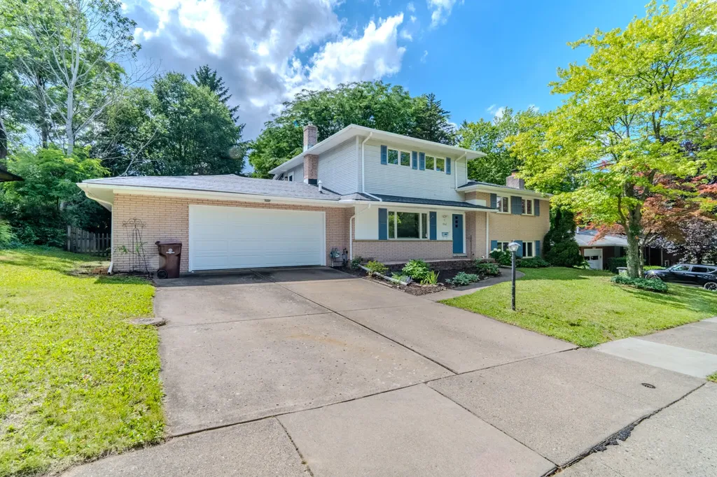 1943 Ivywood Drive Ann Arbor City MI 48103
